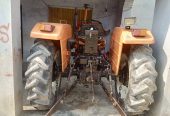 New Holland 480 tractor model 2017